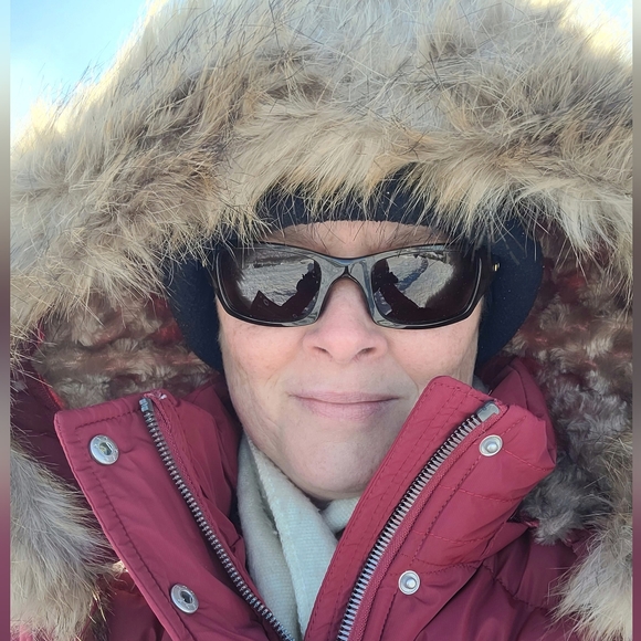 A few high-end items that deserve to go to someone who appreciates them. - Picture 1 of 1